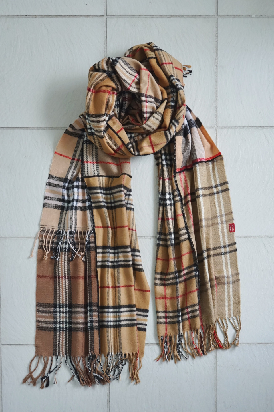DEPT CRAZY CHECK LONG SCARF / 517 Beige tone