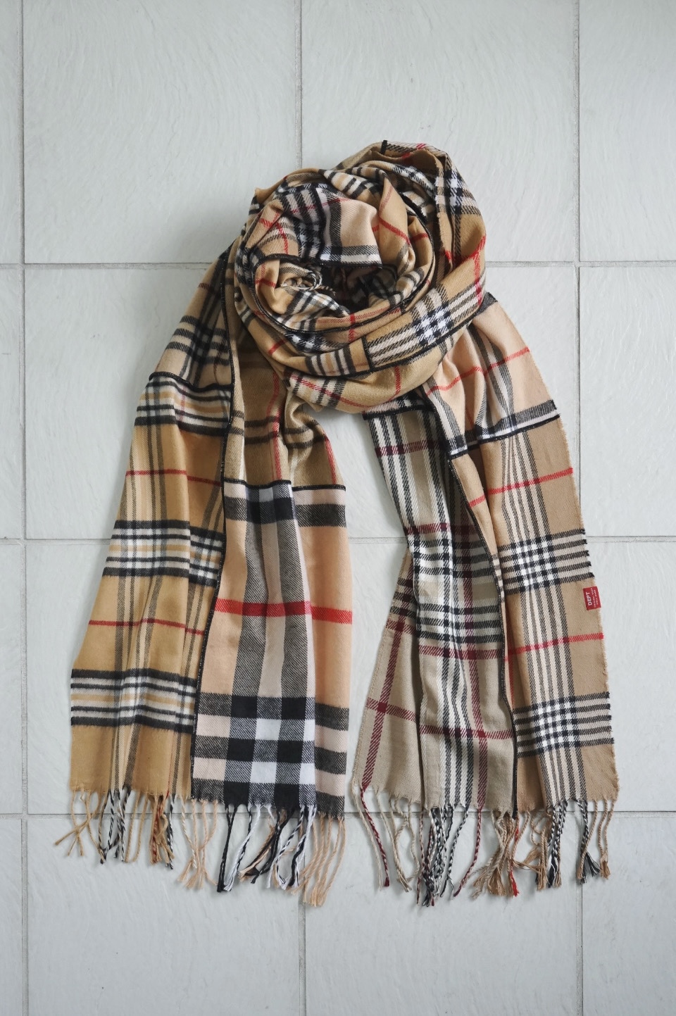 DEPT CRAZY CHECK LONG SCARF / 514 Beige tone