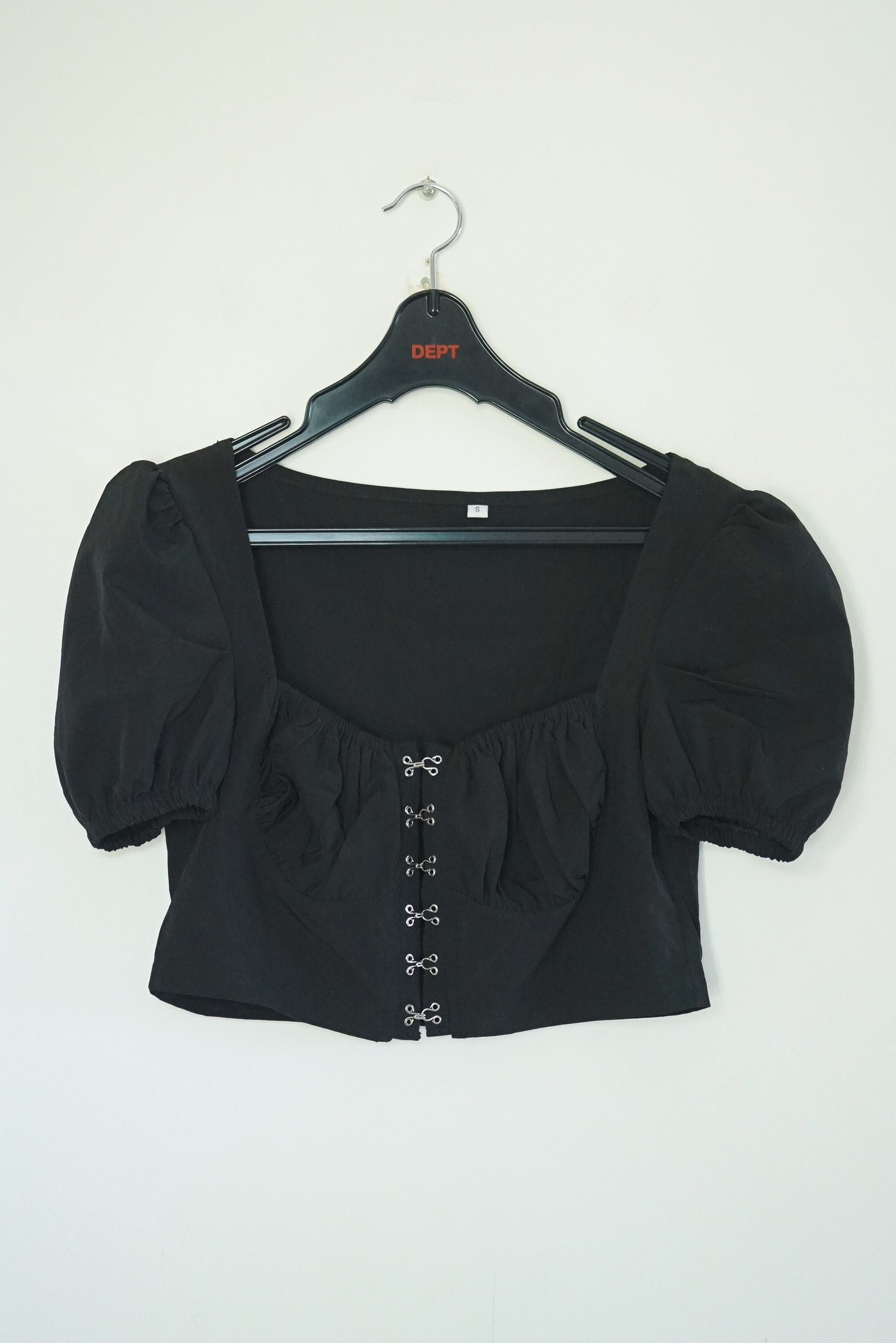 Square neck short blouse / BLACK