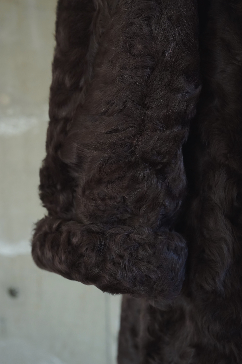 Lamb Fur Coat／Smoky Brown / DEPT Online Store